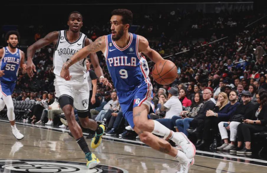 b体育官网-冰火两重天!广东再签NBA级小前锋!顶配四外援,完爆辽篮引援