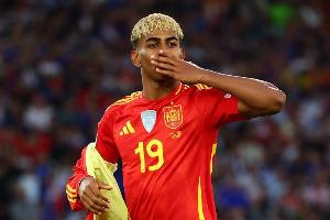 亚马尔:我的梦想不是只拥有一座金球奖,而是很多座金球奖