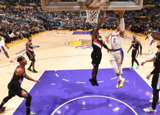 b体育官网-湖人耐心已经耗尽？球队有意得到罗切尔与理查德森